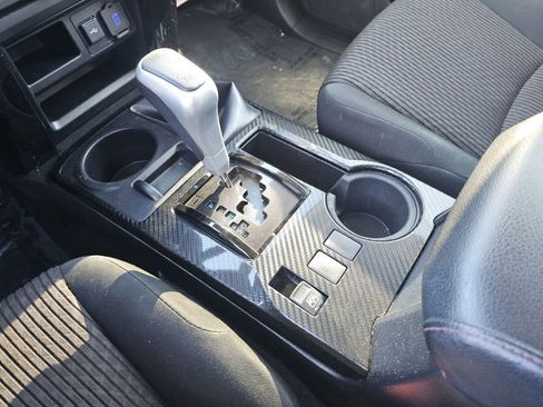 Used 2021 Toyota 4Runner TRD Off-Road image 38