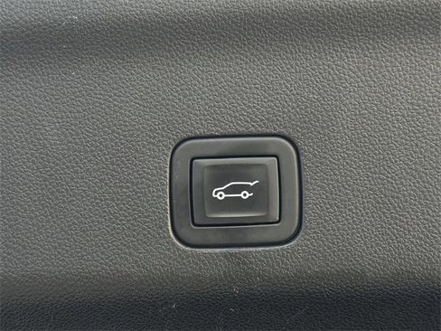 Used 2021 GMC Yukon XL SLT image 35