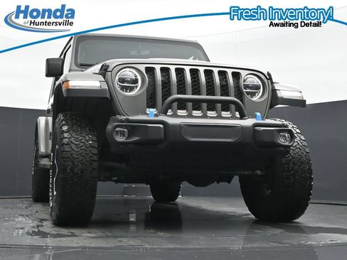 Used 2022 Jeep Wrangler Unlimited Rubicon 4xe w/ Steel Bumper Group AWD/4WD image 29