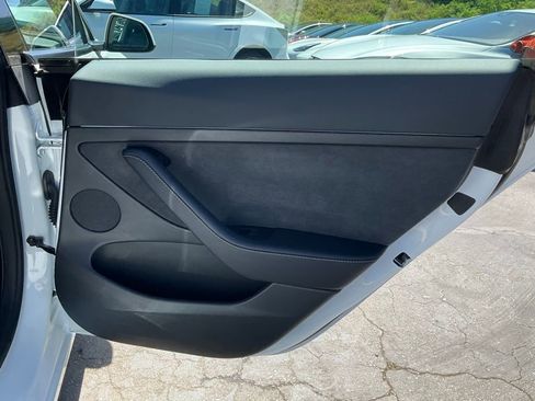 Used 2023 Tesla Model 3 Standard Range image 59