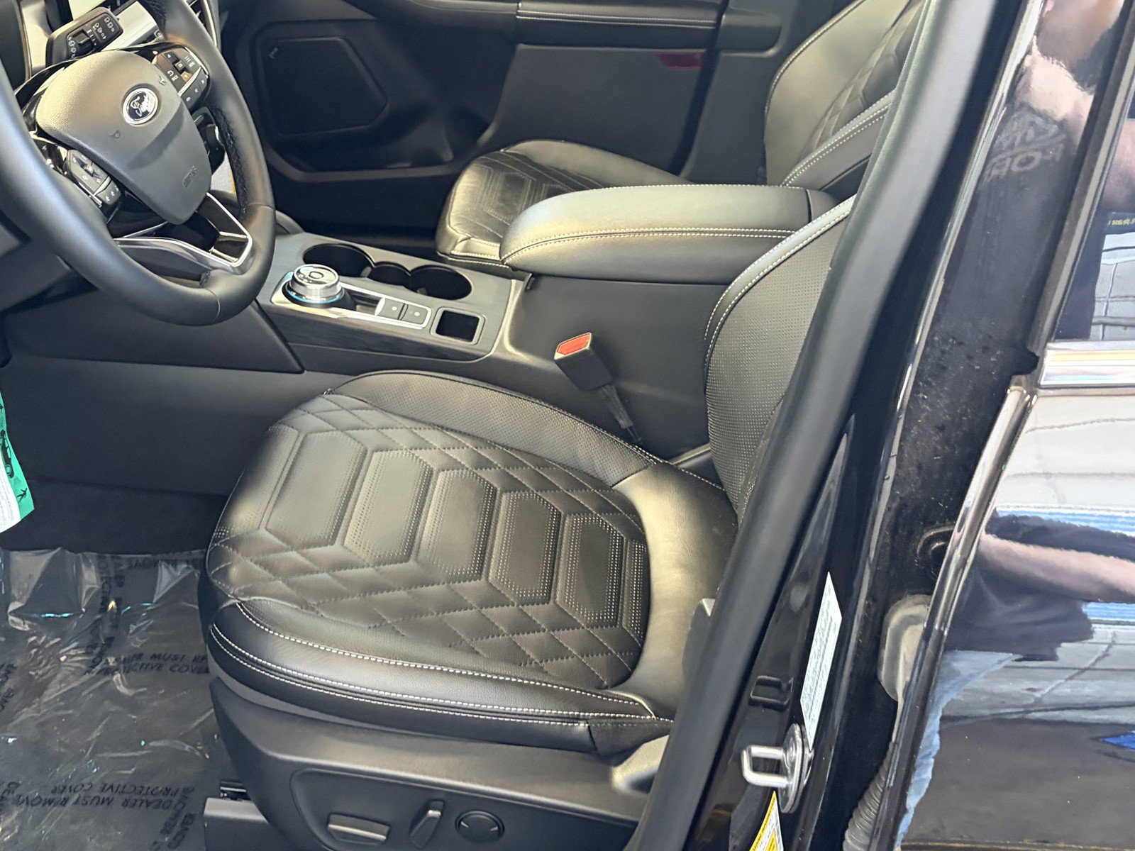 Used 2024 Ford Escape SE w/ PHEV Premium Package FWD image 24
