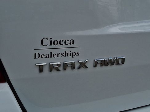 Certified 2022 Chevrolet Trax LT w/ LT Convenience Package AWD/4WD image 30