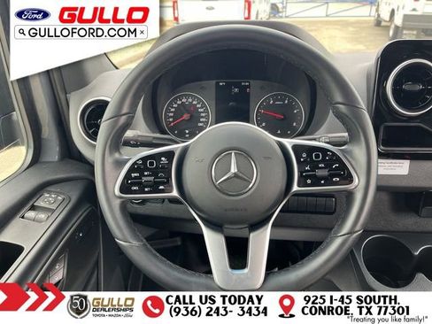 Used 2024 Mercedes-Benz Sprinter 2500 image 12