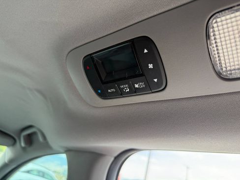 Used 2024 Honda Odyssey Touring image 18