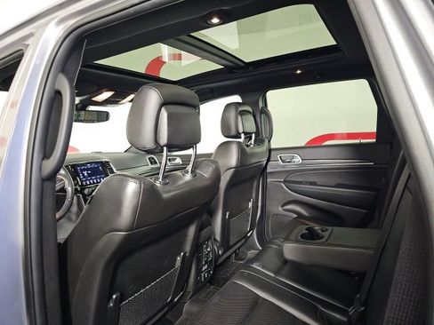 Certified 2021 Jeep Grand Cherokee Limited w/ Luxury Group II image 26