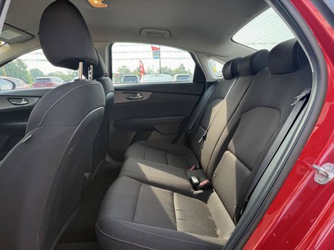Used 2021 Kia Forte LXS FWD image 16