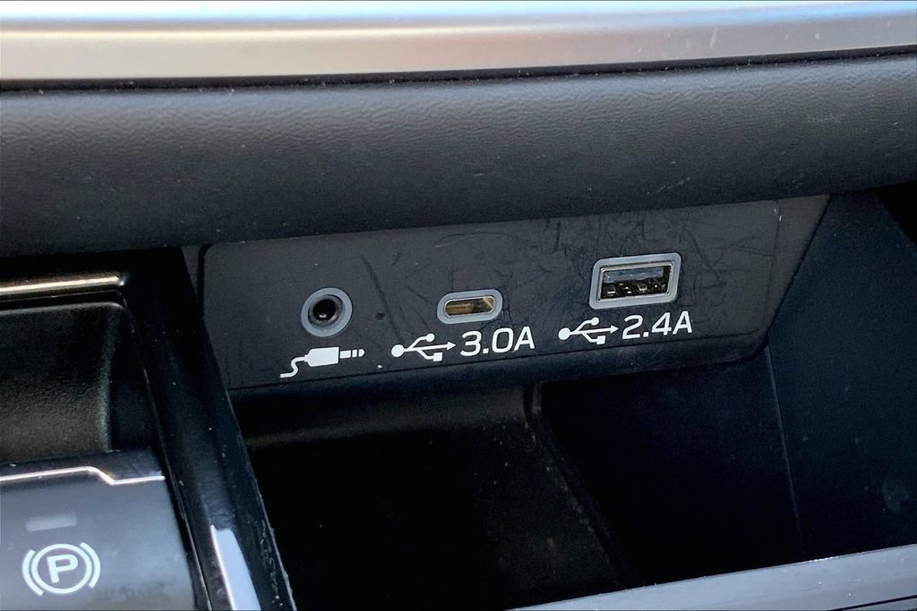 Used 2025 Subaru Outback Premium AWD/4WD image 15