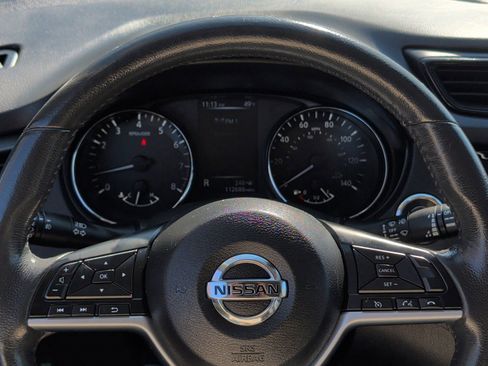 Used 2017 Nissan Rogue SL w/ SL Premium Package image 22