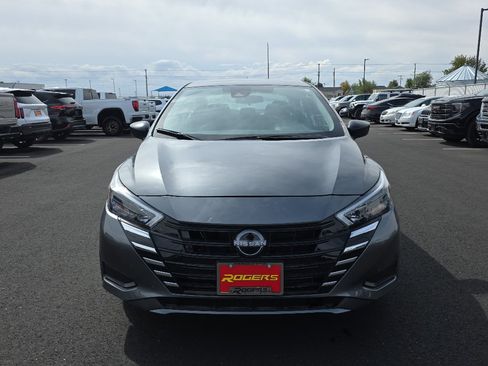 Used 2025 Nissan Versa S w/ Trunk Package FWD image 2