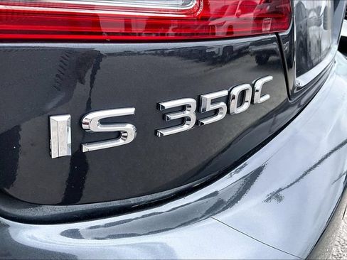 Used 2011 Lexus IS 350C w/ Luxury Pkg RWD image 38