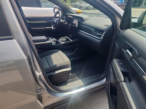 Used 2025 GMC Terrain Elevation AWD/4WD image 14