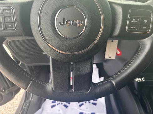 Used 2016 Jeep Wrangler Sport AWD/4WD image 27