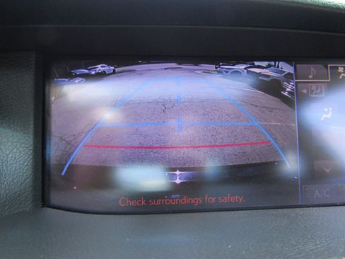 Used 2013 Lexus LS 460 AWD w/ Comfort Pkg image 30