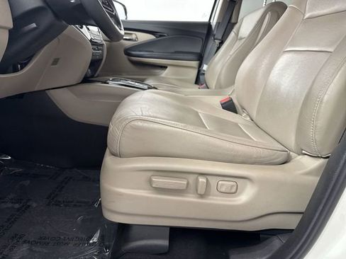 Used 2019 Honda Pilot Touring image 21