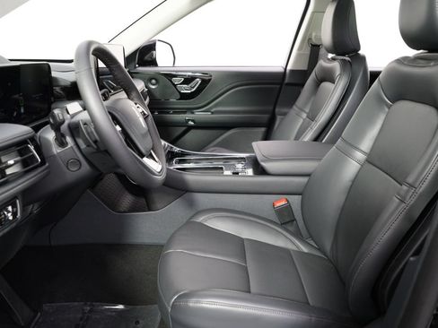 New 2026 Lincoln Aviator AWD image 6