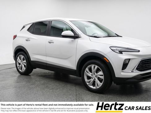 Used 2025 Buick Encore GX Preferred AWD/4WD image 1