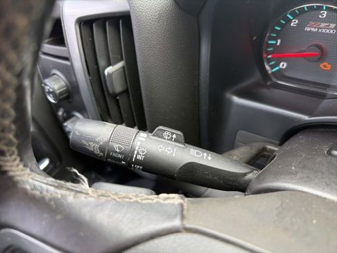 Used 2017 Chevrolet Silverado 1500 LT w/ LT Convenience Package image 34