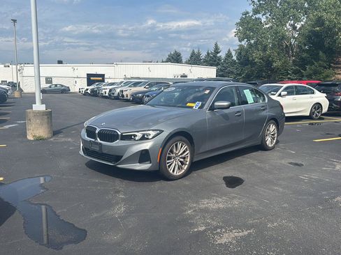 Used 2024 BMW 330i xDrive Sedan w/ Premium Package AWD/4WD image 7