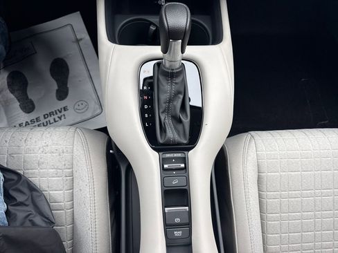 New 2026 Honda HR-V LX image 19