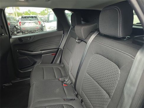 Used 2023 Ford Escape Active image 11