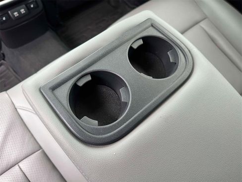 Used 2021 Subaru Outback Limited image 13