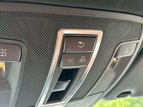 Used 2018 Mercedes-Benz GLS 550 4MATIC image 21