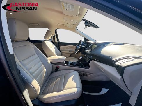 Used 2019 Ford Escape Titanium w/ U9j03 - Titanium Tow Package image 37