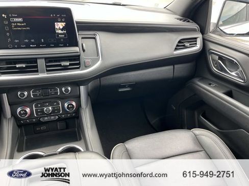 Used 2024 GMC Yukon SLT RWD image 15