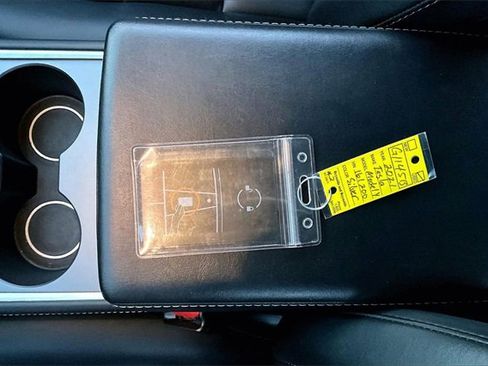 Used 2021 Tesla Model Y Long Range image 33