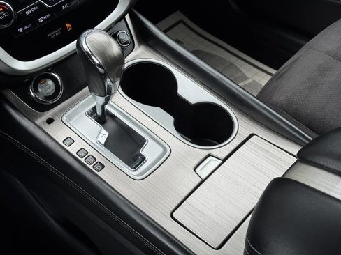 Used 2017 Nissan Murano SV w/ Premium Package image 20