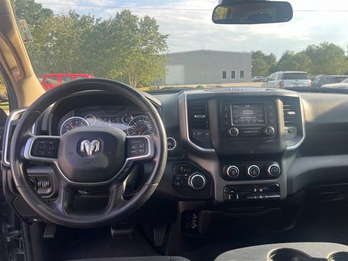 Used 2019 RAM 2500 Big Horn AWD/4WD image 9