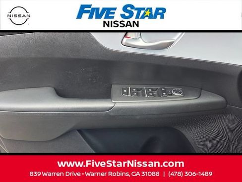 Used 2024 Kia Forte LXS FWD image 28