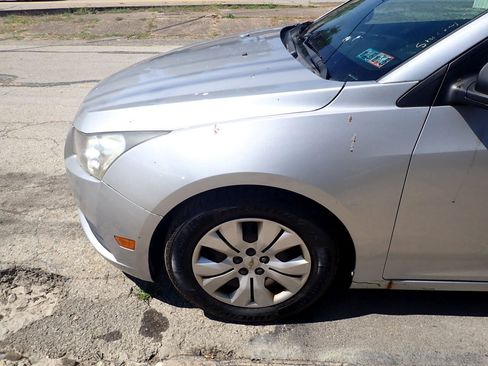 Used 2012 Chevrolet Cruze LS image 23