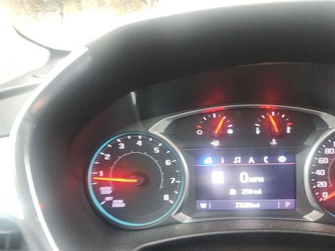 Used 2019 Chevrolet Equinox LT w/ LT True North Edition AWD/4WD image 19