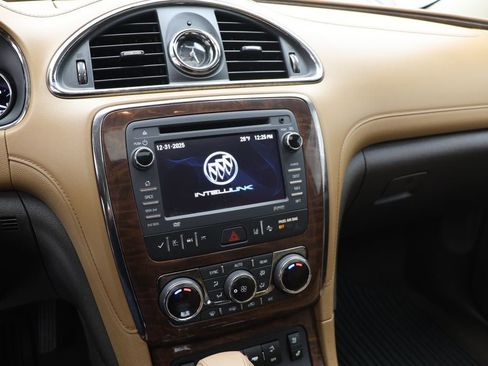 Used 2017 Buick Enclave Premium w/ Experience Buick Package image 28