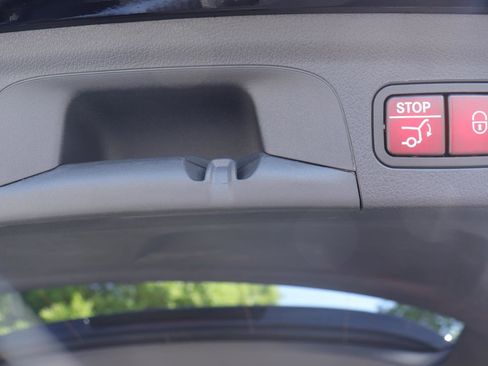 Used 2024 Mercedes-Benz GLE 450 4MATIC image 18