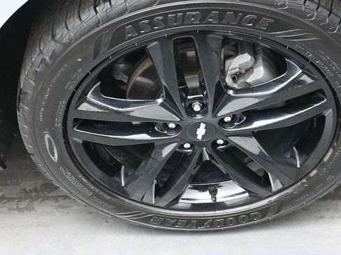 Used 2020 Chevrolet Equinox LT w/ Sport Edition FWD image 29