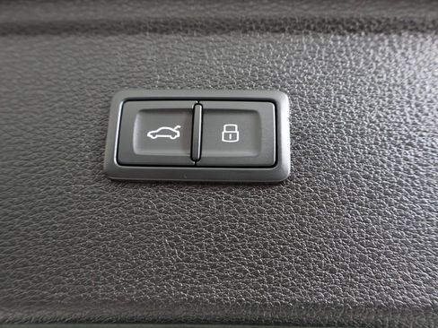 Certified 2023 Audi Q5 2.0T Premium Plus w/ Premium Plus Package image 16