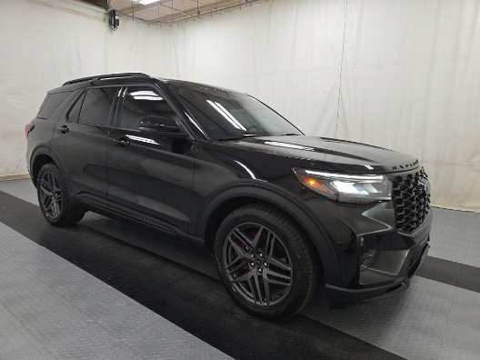 Used 2026 Ford Explorer ST AWD/4WD image 1