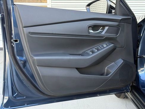 Used 2025 Honda Accord SE image 18