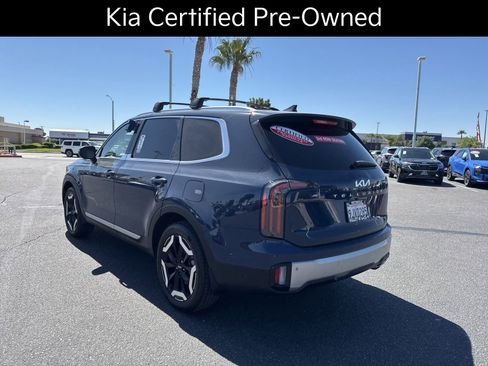 Certified 2024 Kia Telluride EX w/ EX Captain's Chair Package FWD image 10