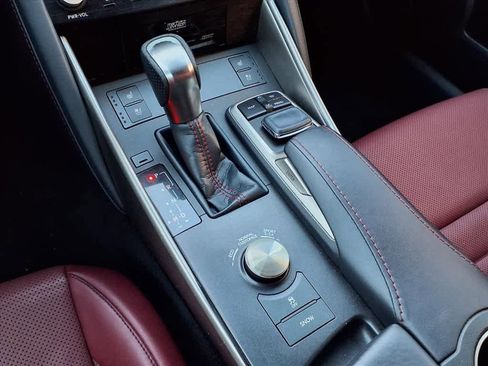 Used 2018 Lexus IS 350 image 23