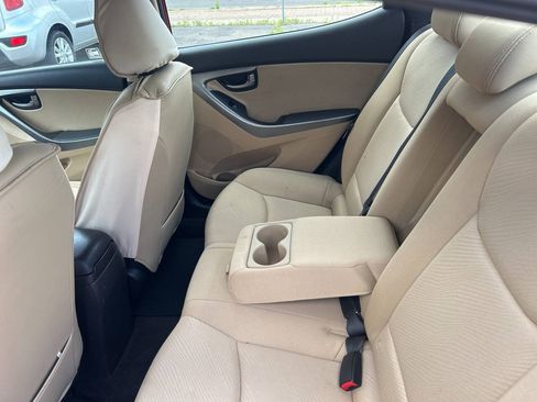 Used 2012 Hyundai Elantra GLS w/ Preferred Pkg 3 FWD image 19