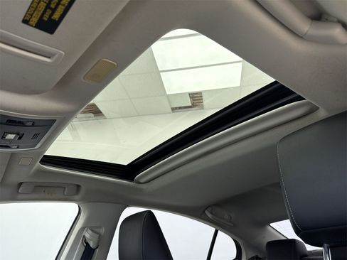 Used 2019 Lexus ES 350 Ultra Luxury image 39