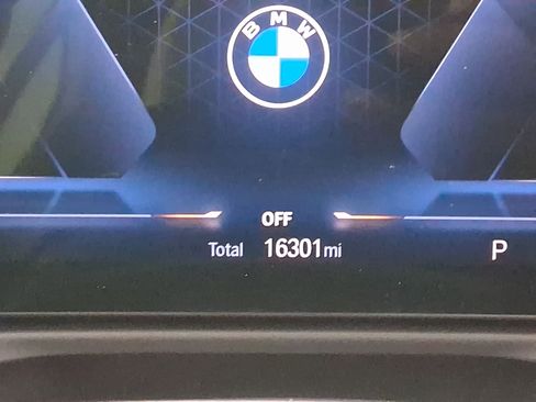 Used 2023 BMW 330i Sedan w/ Convenience Package image 18