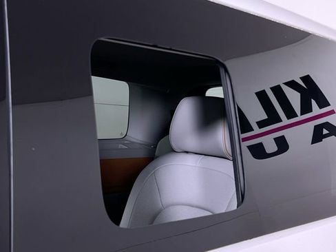 New 2025 Volkswagen ID. Buzz 1st Edition image 44