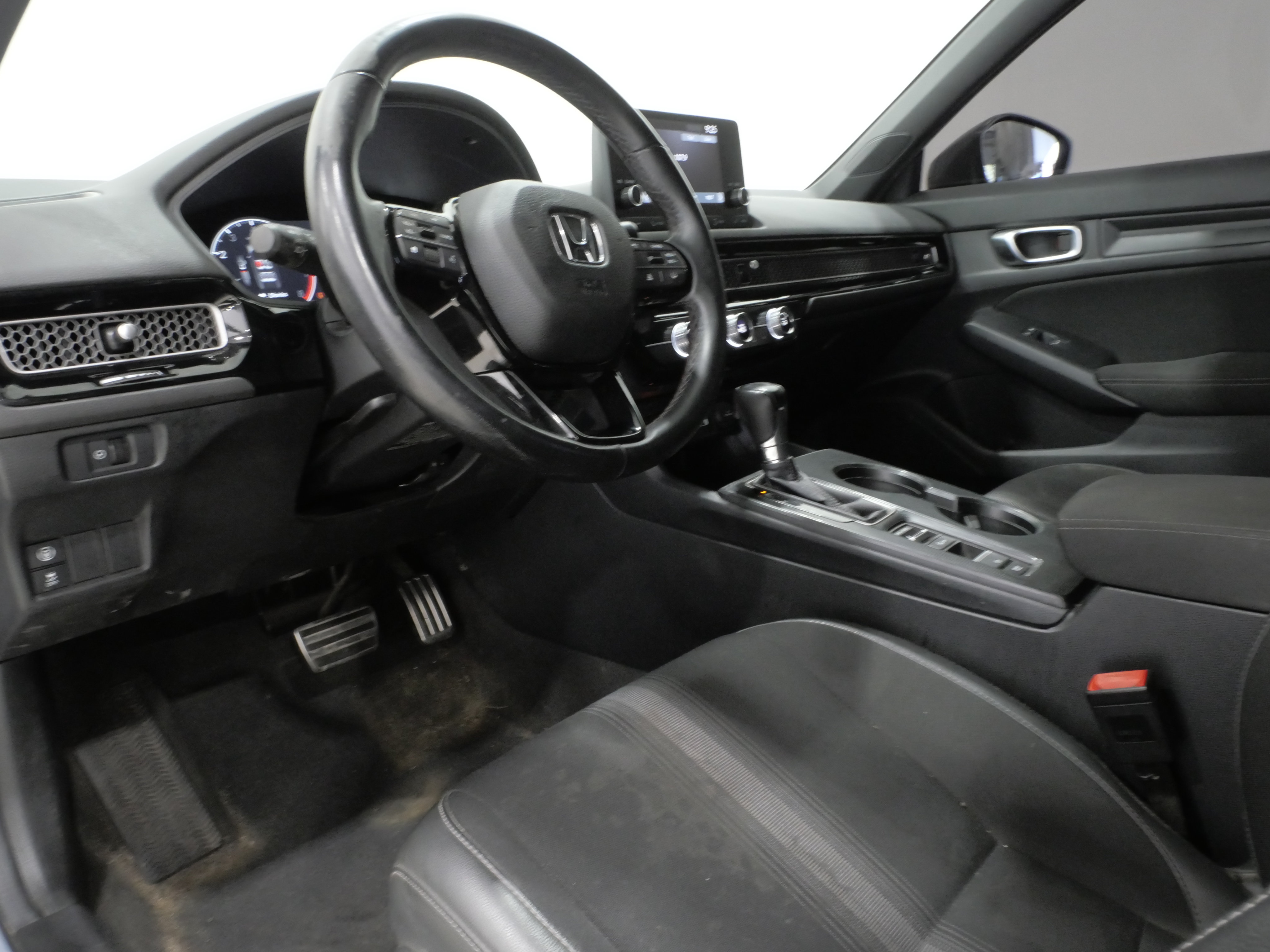 Used 2024 Honda Civic Sport image 11