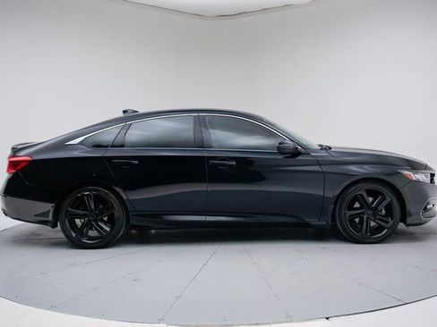Used 2019 Honda Accord Sport image 8