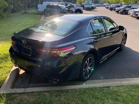 Used 2018 Toyota Camry SE FWD image 31