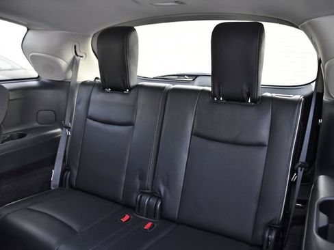 Used 2019 INFINITI QX60 Luxe w/ Essential Package image 25